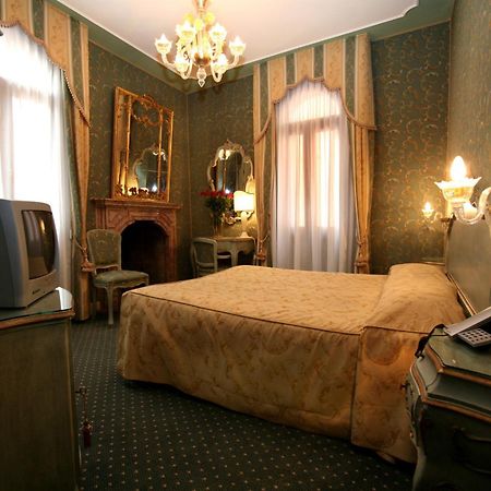 Locanda Ca' Del Brocchi Bed & Breakfast Венеция Екстериор снимка